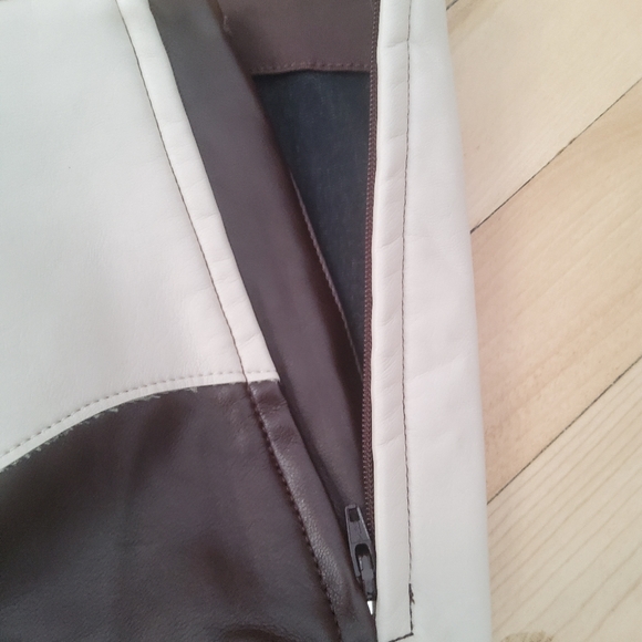 Faux leather pants - Picture 3 of 4